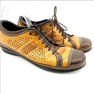 Aetrix Diana two toned brown leather lace up shoe
